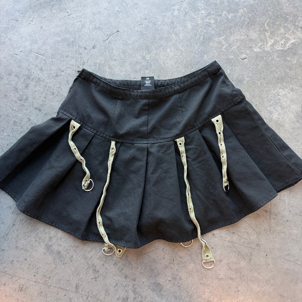 Vintage Y2k Grunge Festival Indie Sleaze Black Buckle Mini Short Skirt Medium - Picture 2 of 5